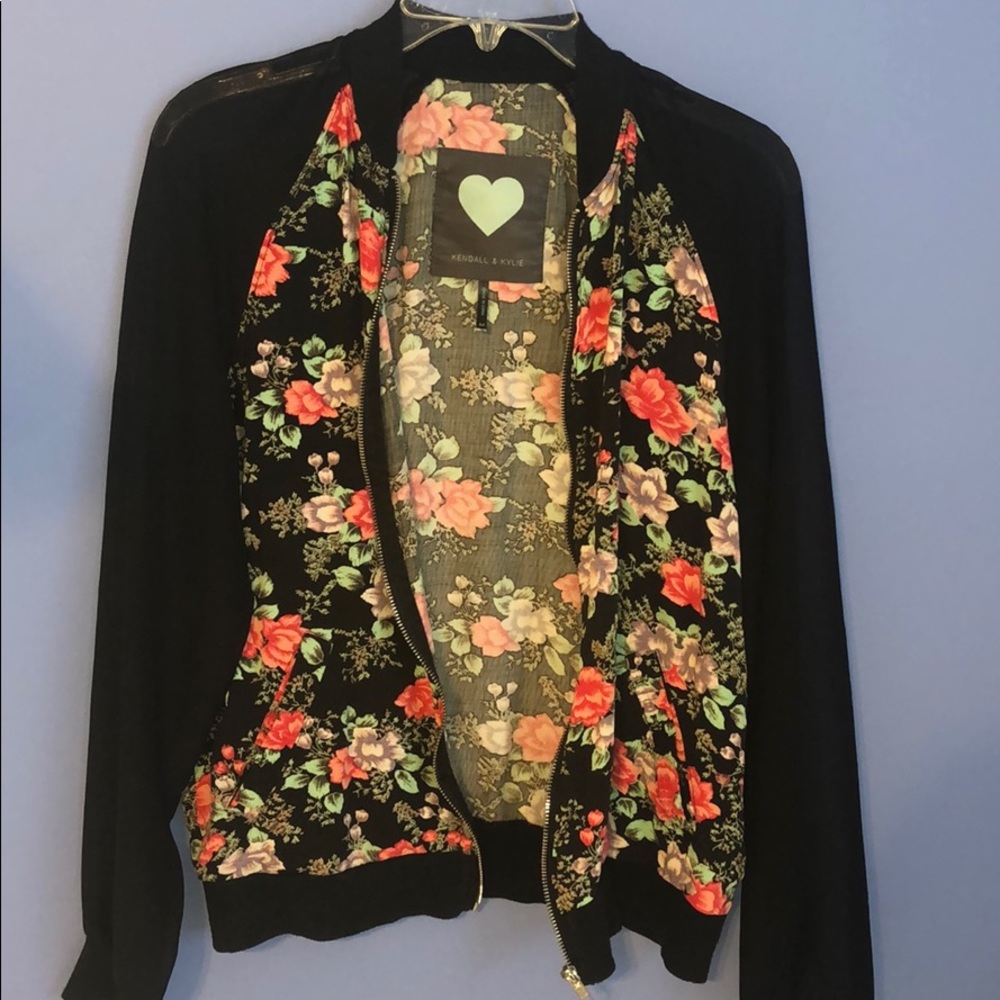Kendall and Kylie Pacsun floral zip up Jacket